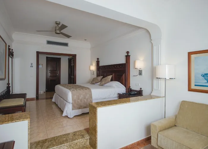 Resort Riu Palace